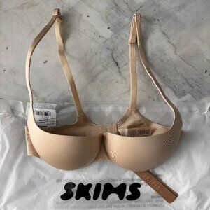 NWT SKIMS Ultimate Push-Up Balconette Bra 32A Never Worn Color: Sand
